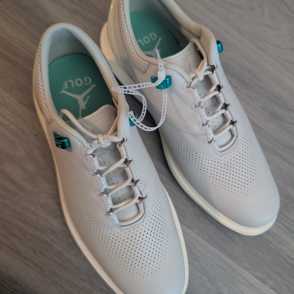 Nike Men's Jordan Grey Fog' Golf Shoes
